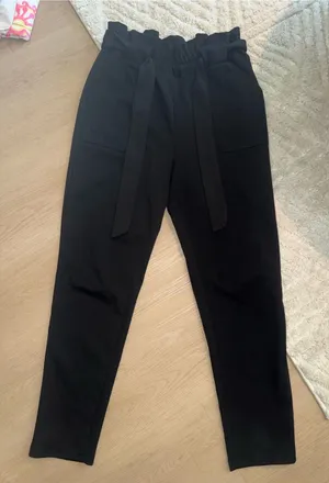 Boohoo Black Ruffled Paperbag Waist Trousers thumbnail 1
