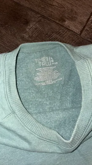 Light green crewneck thumbnail 3