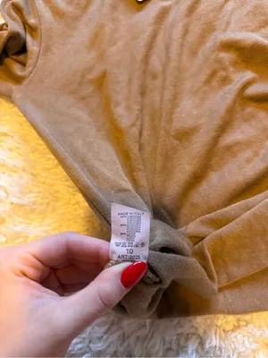 Brown V thumbnail 5