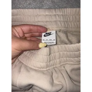 Nike Phoenix Fleece High Waisted Oversized Sweatpants Womens XS Beige Joggers thumbnail 5