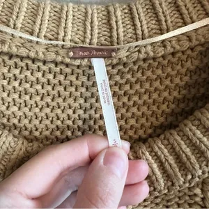 Free People Women’s Dream Cable Knit Tan‎ Sweater Oversized Small thumbnail 5