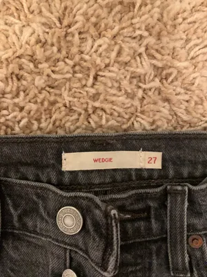 Levi's Wedgie Straight Jeans thumbnail 4