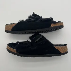 Birkenstock Arizona Shearling Lined Black Suede Fur Slide Sandals EU 38 US 7 7.5 thumbnail 4