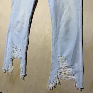 7 For All Mankind‎ High Waist Slim Kick Jeans Women's 27 Distressed Raw Hem thumbnail 3