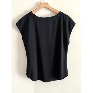 Ann Taylor Black Short Sleeve Blouse w/Gold Accents Business Women’s Medium thumbnail 4