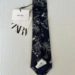 NWT Zara Sz M Navy Blue Floral Aloha Silk Thin Slim Necktie 58"‎ x 2.5" inch thumbnail 6