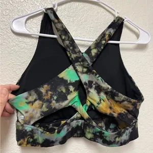 FABLETICS Tie-Dye Trip No-Bounce Sports Bra Size Large thumbnail 4