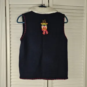 White‎ Stag Womens Embroidered Reindeer Full Zip Sweater Vest Small 4 6 thumbnail 2