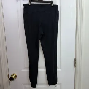 Fabletics black‎ ankle zip tummy control pocket stretch active athletic leggings thumbnail 5