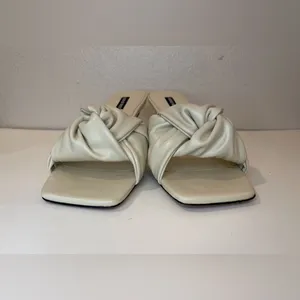 Nine West Knot 3 Ivory Slip On Squared Open Toe Kitten Heels‎ Sandals Size 9 M thumbnail 6
