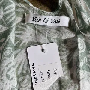 NWT Yak & Yeti Green Floral Thin Shawl Cardigan One Size thumbnail 9