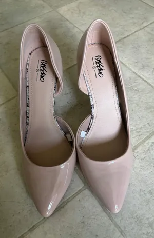Mossimo Nude Heels thumbnail 1