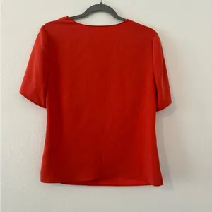 Amanda Uprichard Red Orange Short Sleeve Top Twist Neckline Office Size Small thumbnail 2