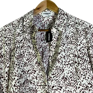 NWT Express Portofino Button Down Top Womens XS White Red Animal Print Career thumbnail 2