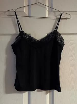 Forever 21 Black Crop Tank Lace M thumbnail 1