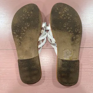 Sonoma Goods for Life White & Tan Flip Flop Sandal Thongs Size medium thumbnail 4