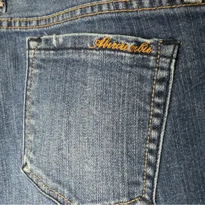 Abercrombie and Fitch Y2K Jeans Skinny Leg Zipper Low Rise Medium Wash Size‎ 4 thumbnail 4