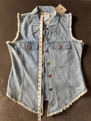Women’s Vintage Sleeveless Light Wash Denim Vest with Frayed Edges Size M NOS thumbnail 6