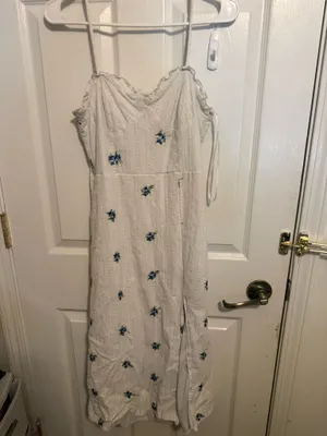 Kirious Los Angeles White Eyelet Blue Floral Embroidered Maxi Dress thumbnail 2