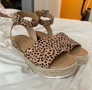 Leopard cheetah print espadrille platform sandals thumbnail 3