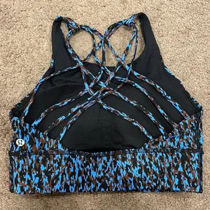 Lululemon bra and legging set leggings size 4 bra size 8 thumbnail 7