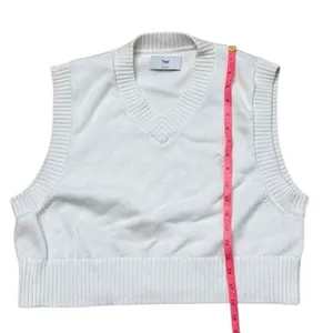 TNA Aritzia Cropped Marcy Vneck Vest White Knit Large thumbnail 5