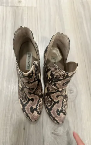 booties thumbnail 4
