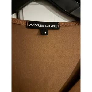 A'Nue Ligne Women's Brown‎ V-Neck 3/4 Sleeve Top Elegant Casual Medium thumbnail 2