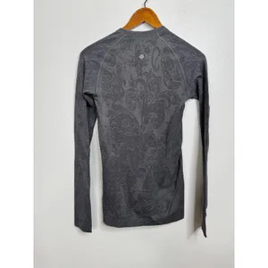 Lululemon Swiftly Tech Long Sleeve Crew Grey Paisley Jacquard Size 6 Running Top thumbnail 2