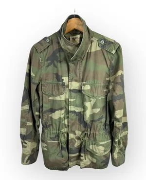 TNA Aritzia Womens size Small Camo Utility Jacket Green Adjustable Waist thumbnail 1