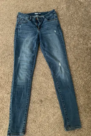 Old Navy Super Skinny Rockstar Jeans thumbnail 2