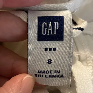 Gap 4” Cotton Shorts, Size 8 thumbnail 5