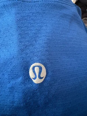 Lululemon top thumbnail 2