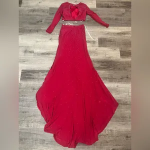 SHERRI HILL Two Piece Long Sleeve Dress with Side Slit in Ruby thumbnail 4