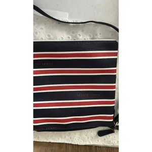 Tommy Hilfiger Crossbody Purse Classic Front pocket Nautical Beach Preppy thumbnail 3