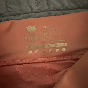 Iuga Pink golf/tennis/pickleball skirt Women’s Medium thumbnail 3