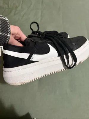 Nike Court Vision Alta Sneakers thumbnail 2