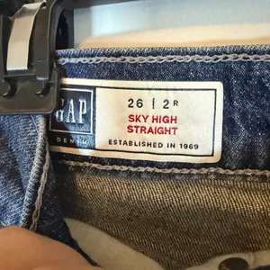 Gap Sky High Straight Leg Dark Indigo Blue Jeans Women’s 26 Casual Raw Hem thumbnail 4