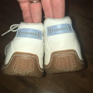 Converse leather low top sneakers thumbnail 2
