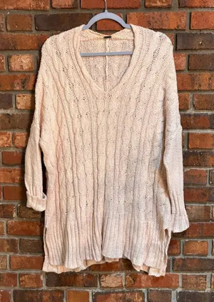 Free people womens easy cable knit oversized chunky tunic sweater pink L thumbnail 1