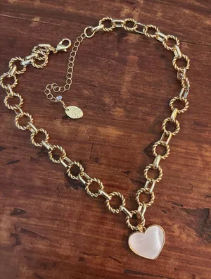 Time And Tru Gold Chain Necklace with Heart Pendant thumbnail 1