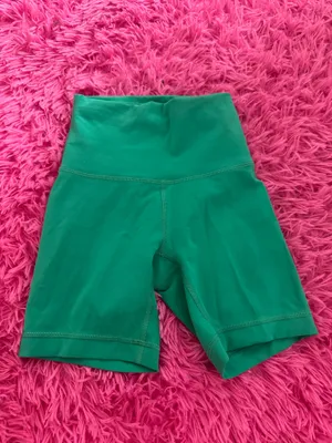 Lululemon Shorts thumbnail 2