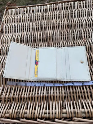Bosca Vintage pebble grain calfskin Leather Card Holder trifold wallet ivory Cream travel snap thumbnail 3