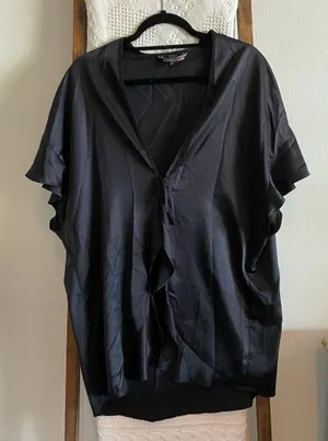 Victoria’s Secret Black Satin Ruffle Sleeve Front Tie Robe thumbnail 1
