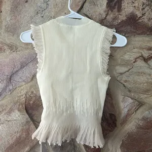 Commense Ribbed Knit Ruffle Top size small thumbnail 5
