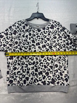 Leopard Print Women's Pajama Set thumbnail 8