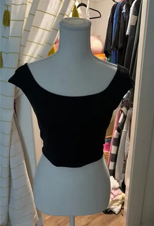 Wild fable black crop top thumbnail 1