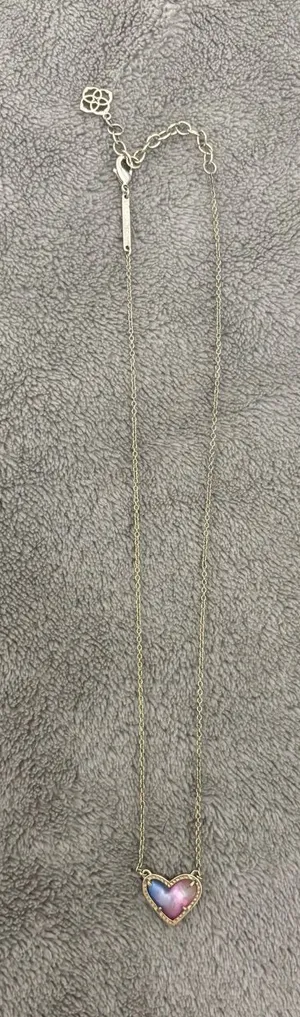 Kendra Scott Ari Heart Pendant Necklace features a unique watercolor in gold thumbnail 1