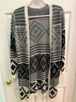 Charlotte Russe Women's Geometric Patterned Cardigan Sweater thumbnail 1