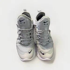 Nike Air Max Axis Women's Size 10 Running Shoes White Black Light Bone‎ thumbnail 2